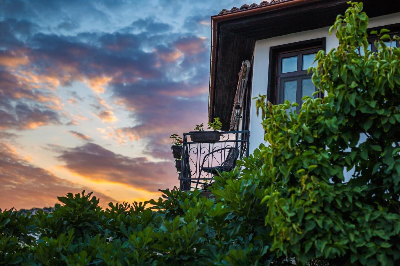 Apartment Zdravets, In The Heart Of The Old City ヴェリコ・タルノヴォ エクステリア 写真