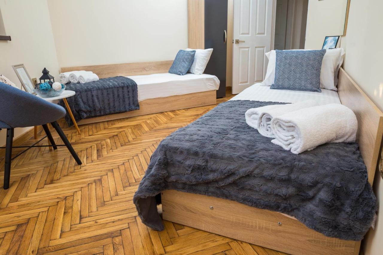 Apartment Zdravets, In The Heart Of The Old City ヴェリコ・タルノヴォ エクステリア 写真